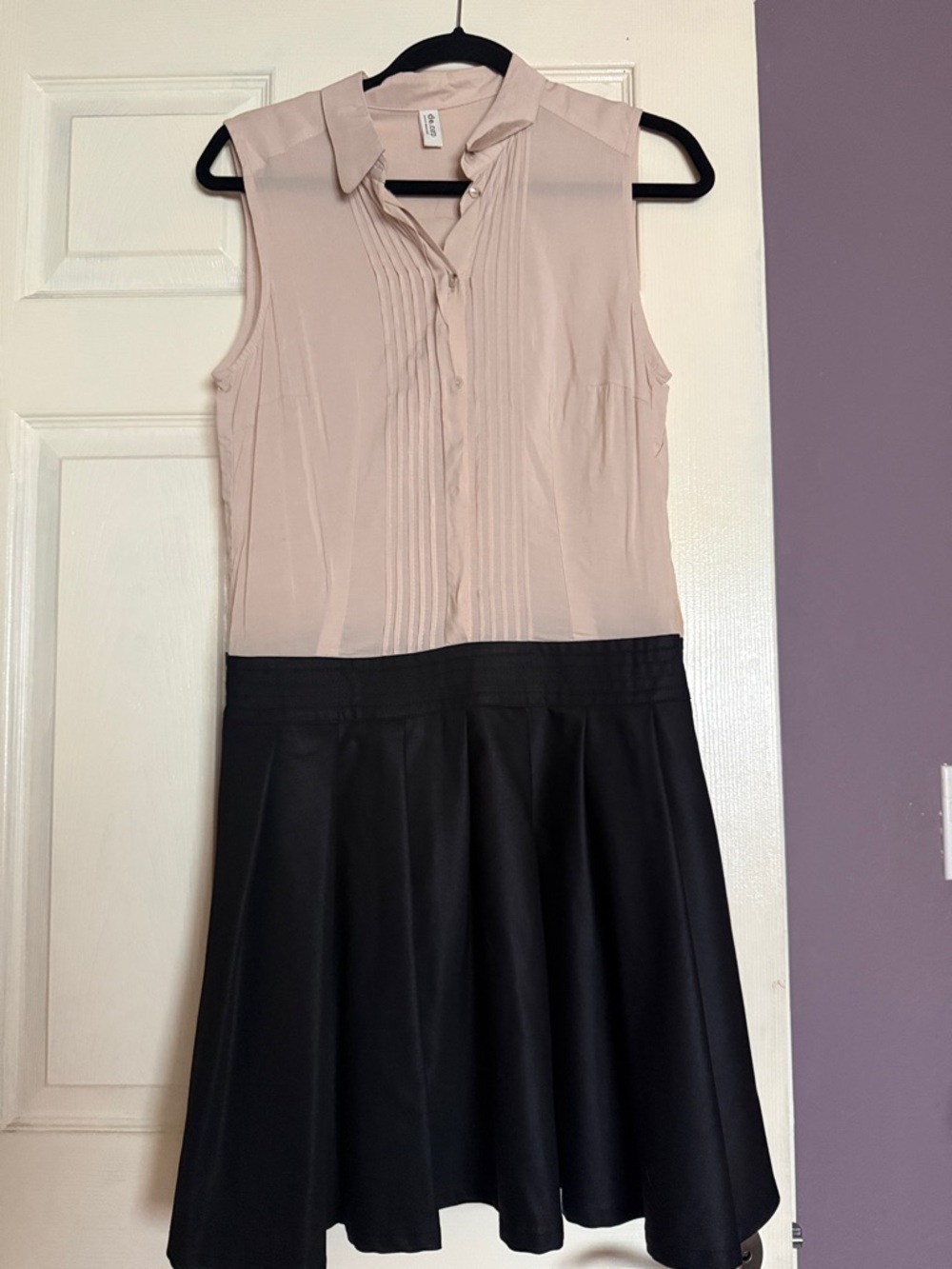 Esprit Two-Tone Sleeveless Dress in Blush/beige and Black